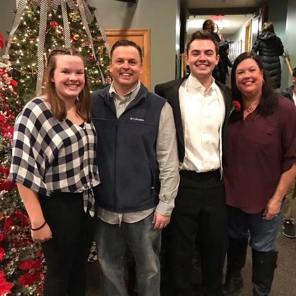 Meet your Posher, Kevin - Picture 1 of 1